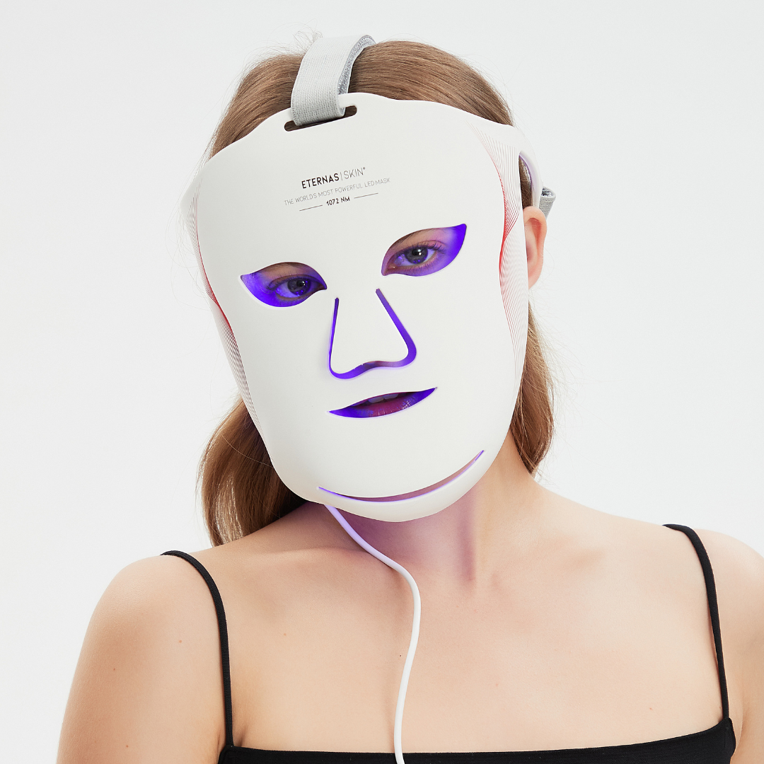 Máscara LED facial DNIR de 1072 nm con cuatro longitudes de onda