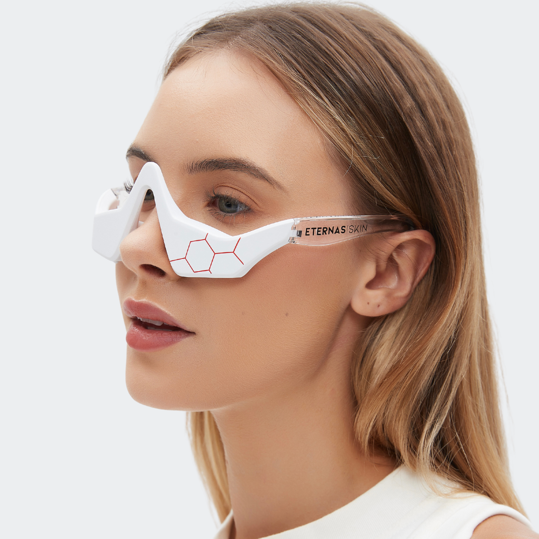 Dispositivo reparador del contorno de ojos: LED rojo de 630 nm + microcorrientes EMS